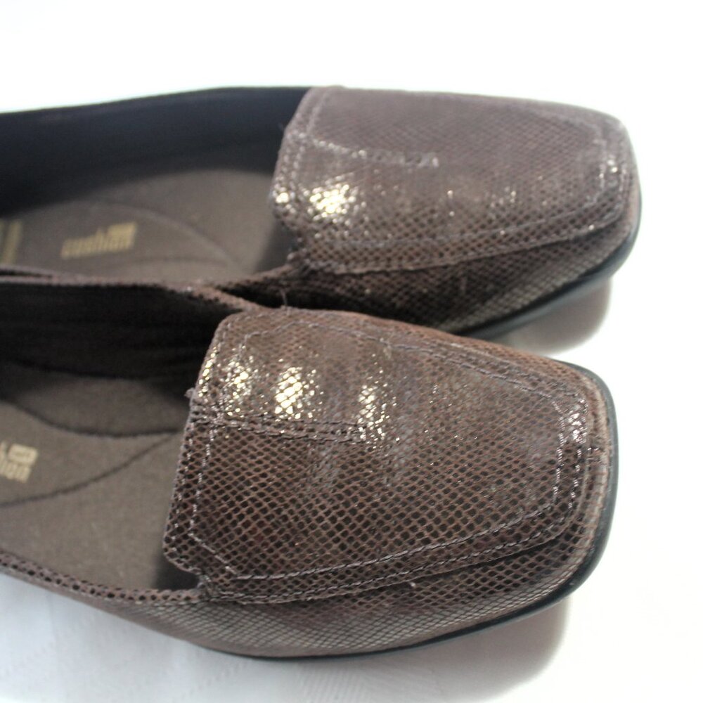 Clarks Haydn Gloss Soft Cushion Loafers, 7M - Picture 5 of 10